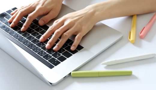 シナリオライターの副業は未経験でも在宅で始められる？業務委託案件が見つかるエージェントも紹介