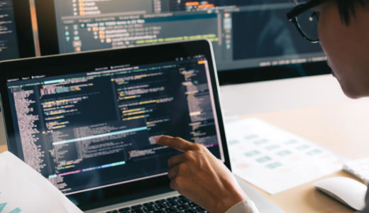 COBOLフリーランスの案件単価は？「やめとけ」と言われる理由と60歳以上OKの求人を探すコツを解説